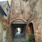 Casa Torre Borgo Dei Borghi