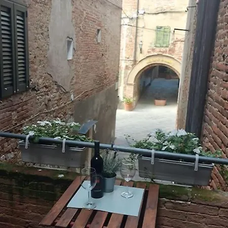Apartamento Casa Torre Borgo Dei Borghi *