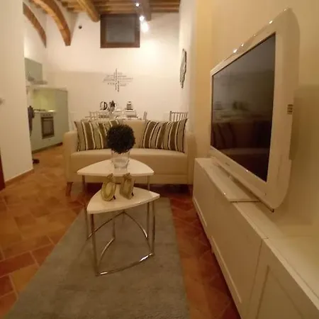 Casa Torre Borgo Dei Borghi Apartment
