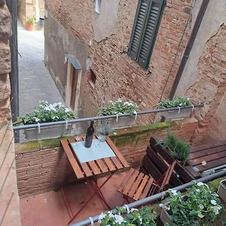 Casa Torre Borgo Dei Borghi *